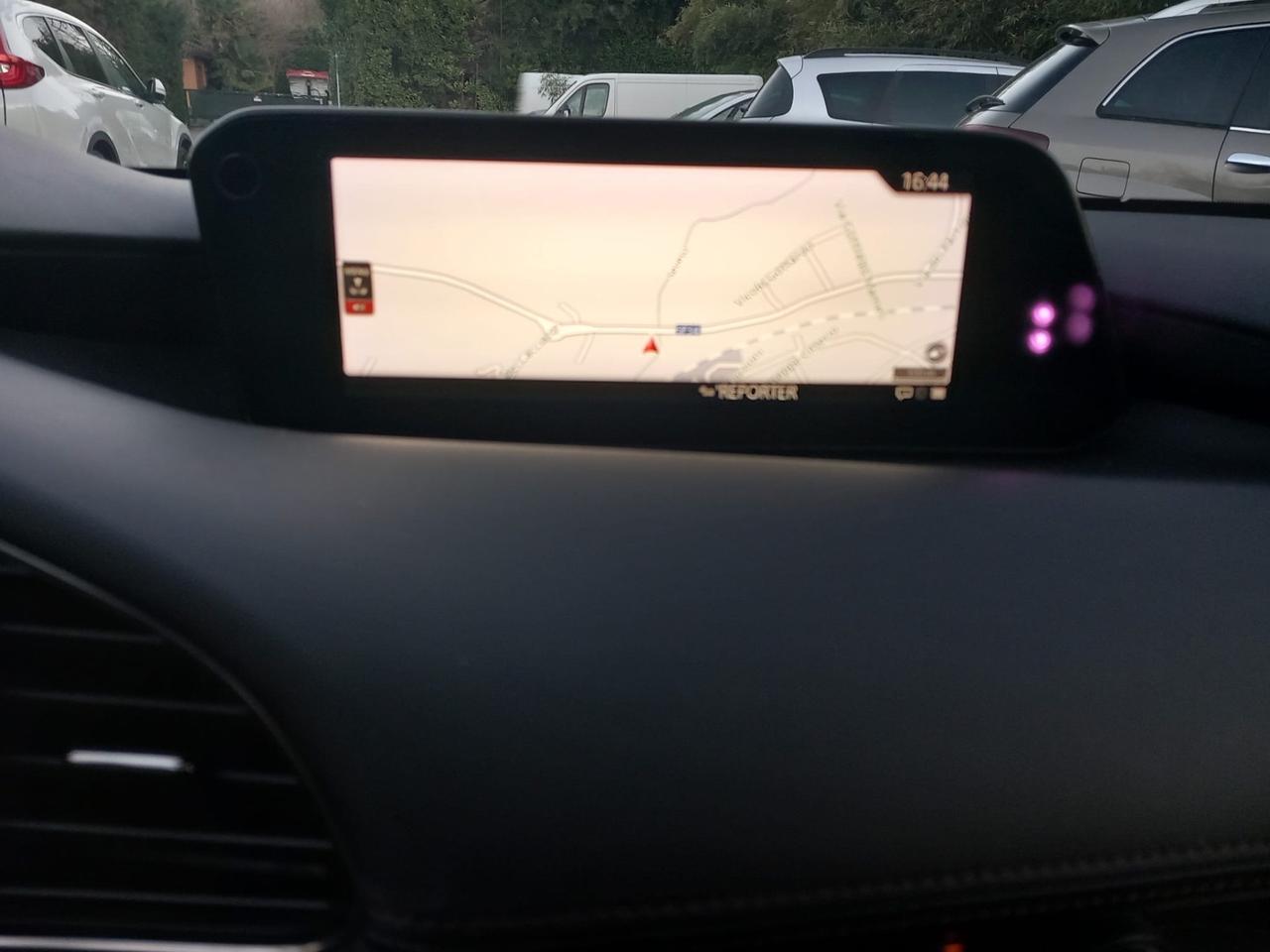 Mazda 3 Mazda3 2.0L e-Skyactiv-X M Hybrid 4p. Exclusive