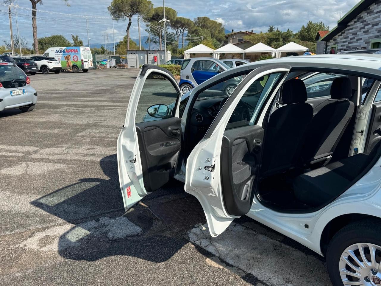 Fiat Punto 1.2 BENZ 5P NEOPATENTATI 2016