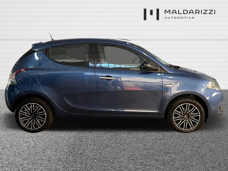 Lancia Ypsilon III 2021 1.0 firefly hybrid Gold s&s 70cv