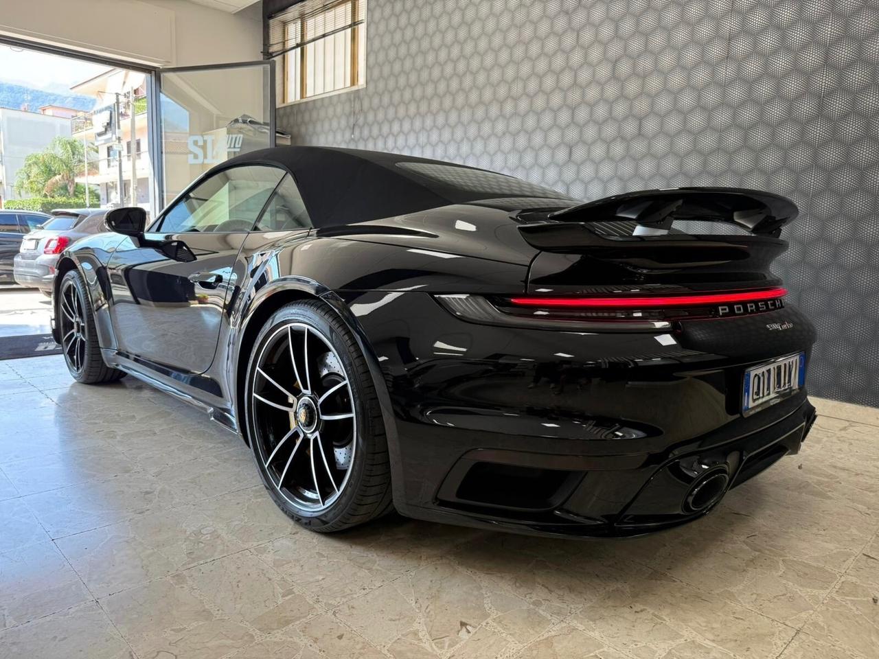 Porsche 911 Turbo Cabriolet 581cv - PACK LUX