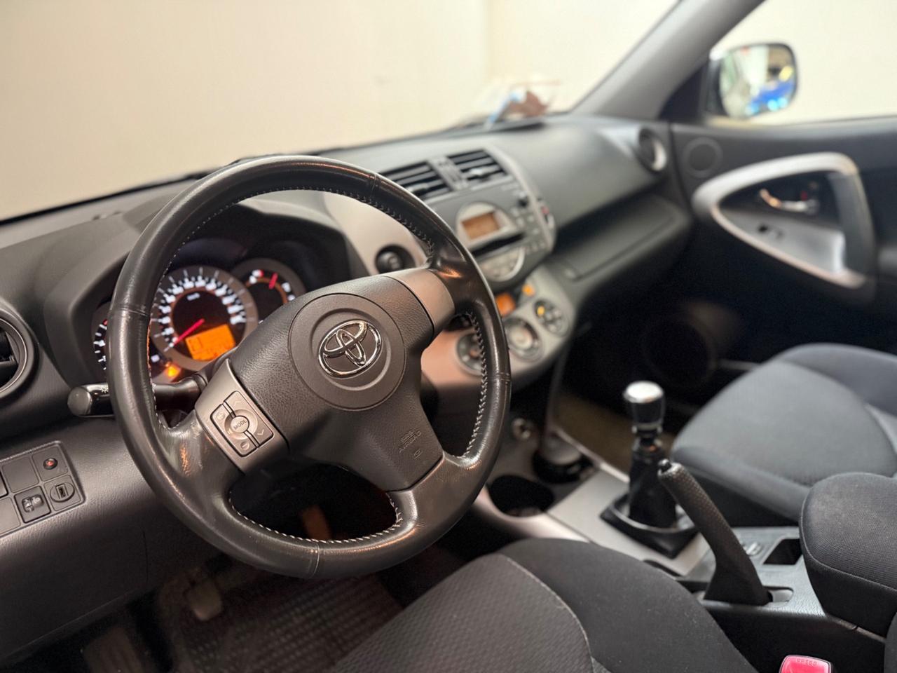 Toyota RAV 4 RAV4 2.2 D-4D 136 CV Sol