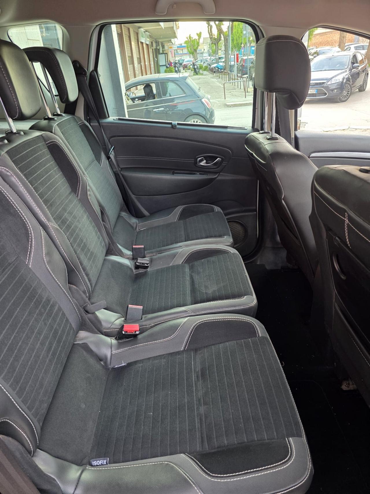 Renault Scenic ALLESTIMENTO CROSS