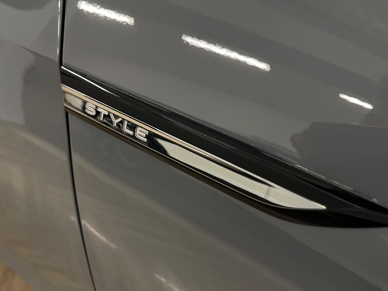 VOLKSWAGEN GOLF 8 Style TETTO 2021