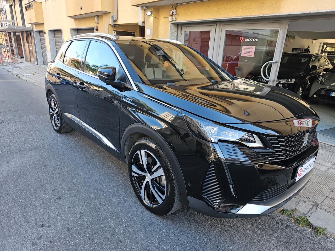 Peugeot 3008 Hybrid4 300 e-EAT8 GT
