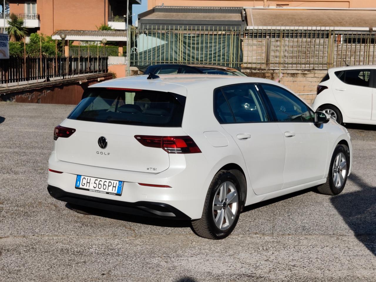 Volkswagen Golf 1.0 eTSI EVO DSG Life