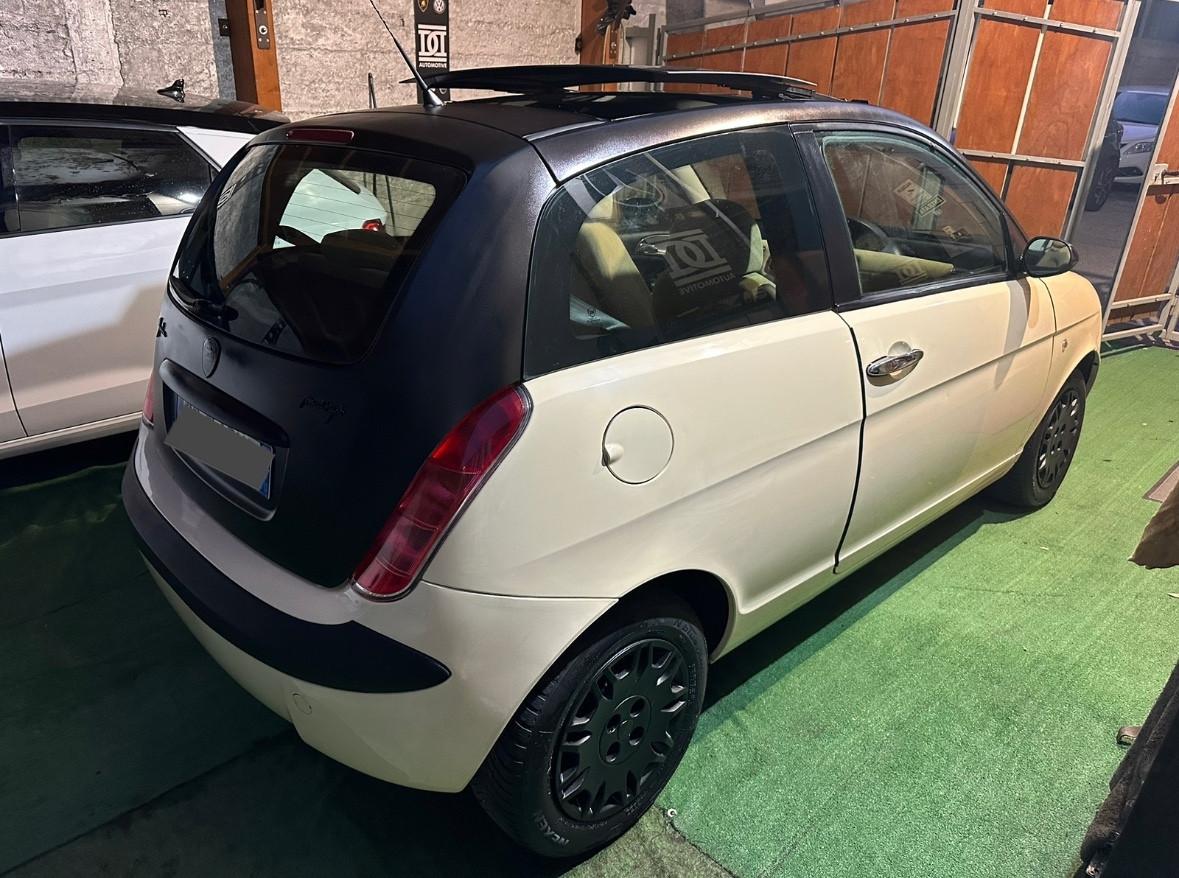 Lancia Ypsilon 1.4 Platino
