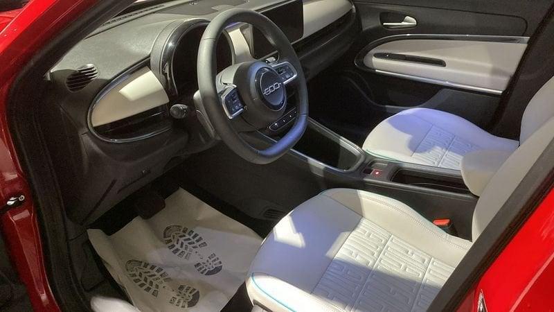 FIAT 600 600 Hybrid 110 CV DCT MHEV La Prima II