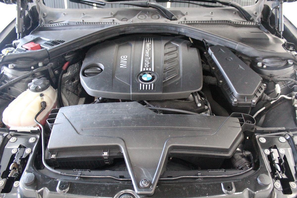 BMW - Serie 3 Touring - 320d Business aut.