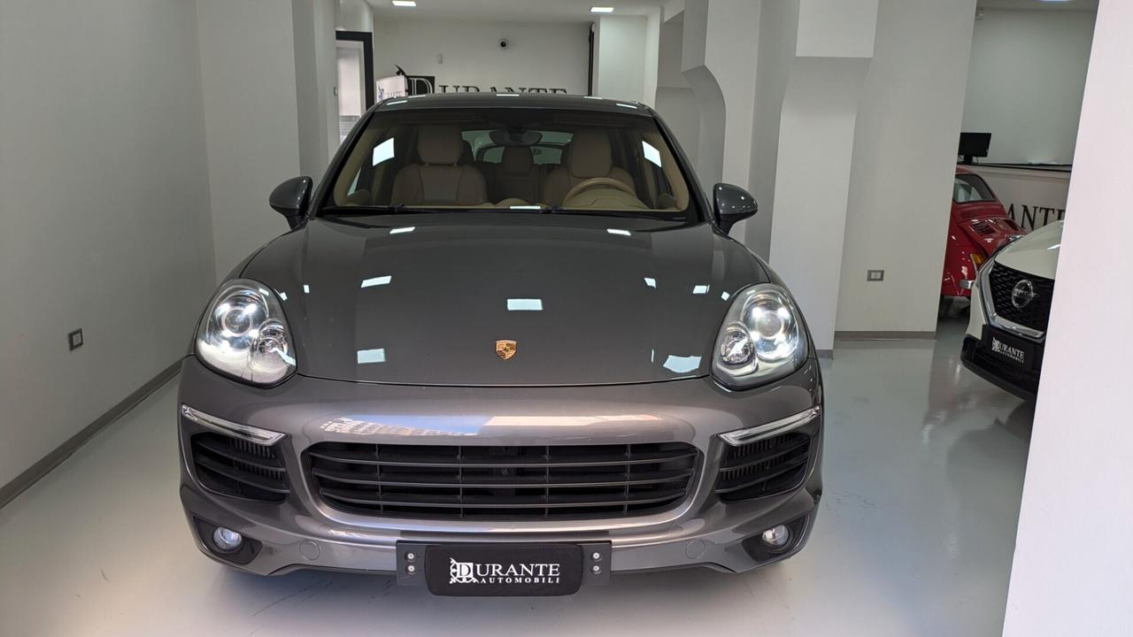 Porsche Cayenne 3.0 Diesel solo 139.000km