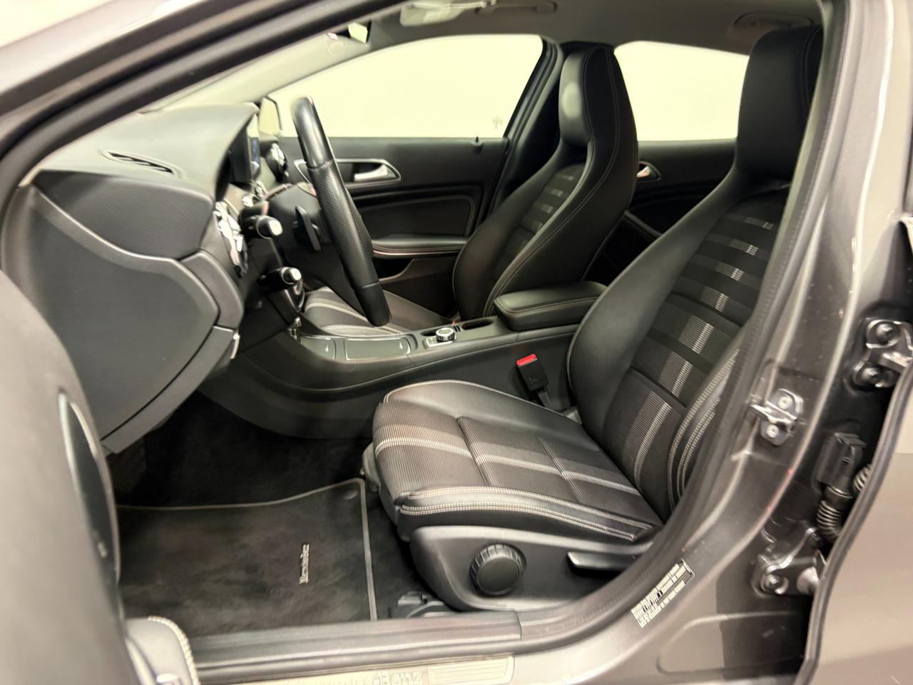 Mercedes-Benz GLA 200 D 4MATIC AUTO SPORT