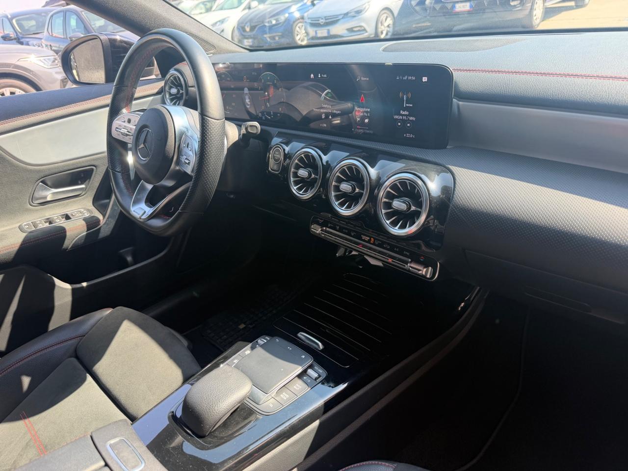 Mercedes-benz CLA 200 Automatic Premium AMG