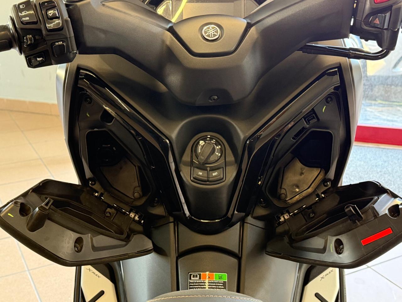 Yamaha X-Max 300 TECH MAX