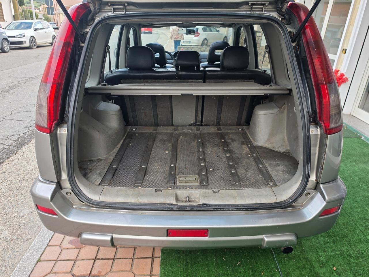 Nissan X-Trail 2.2 dCi Sport