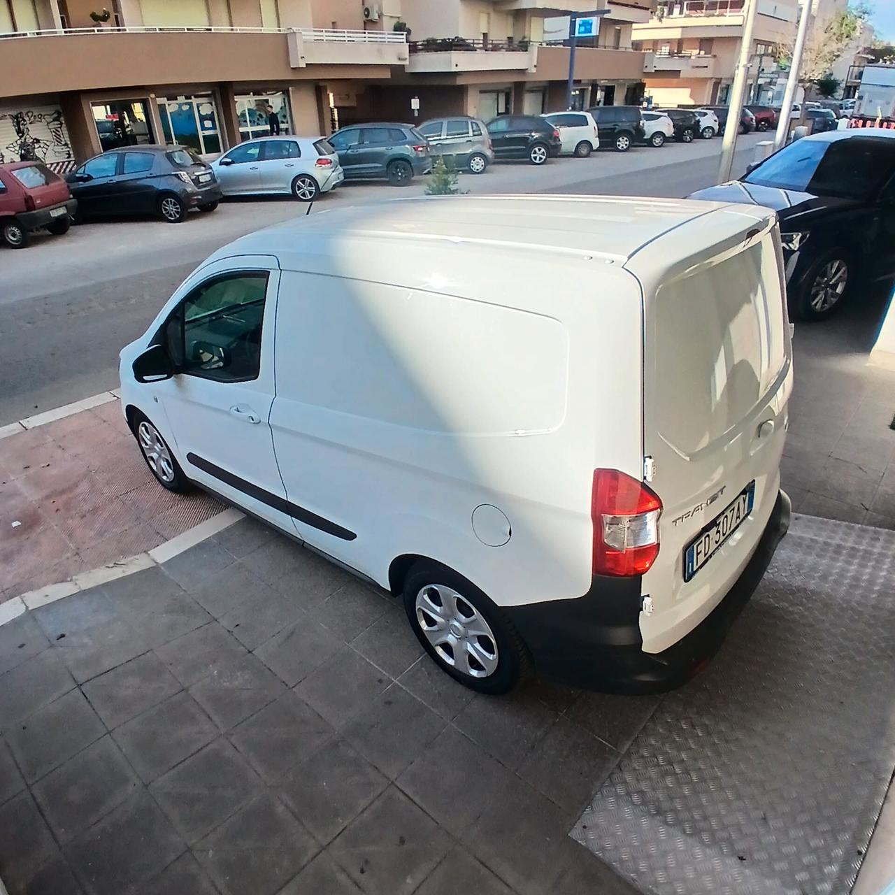 Ford transit courier