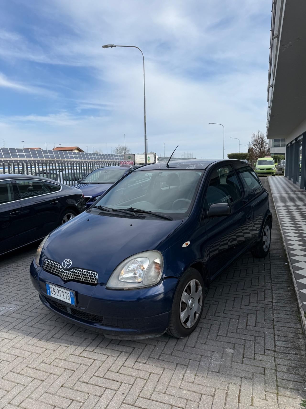Toyota Yaris 1.0i 16V cat 3 porte Sol