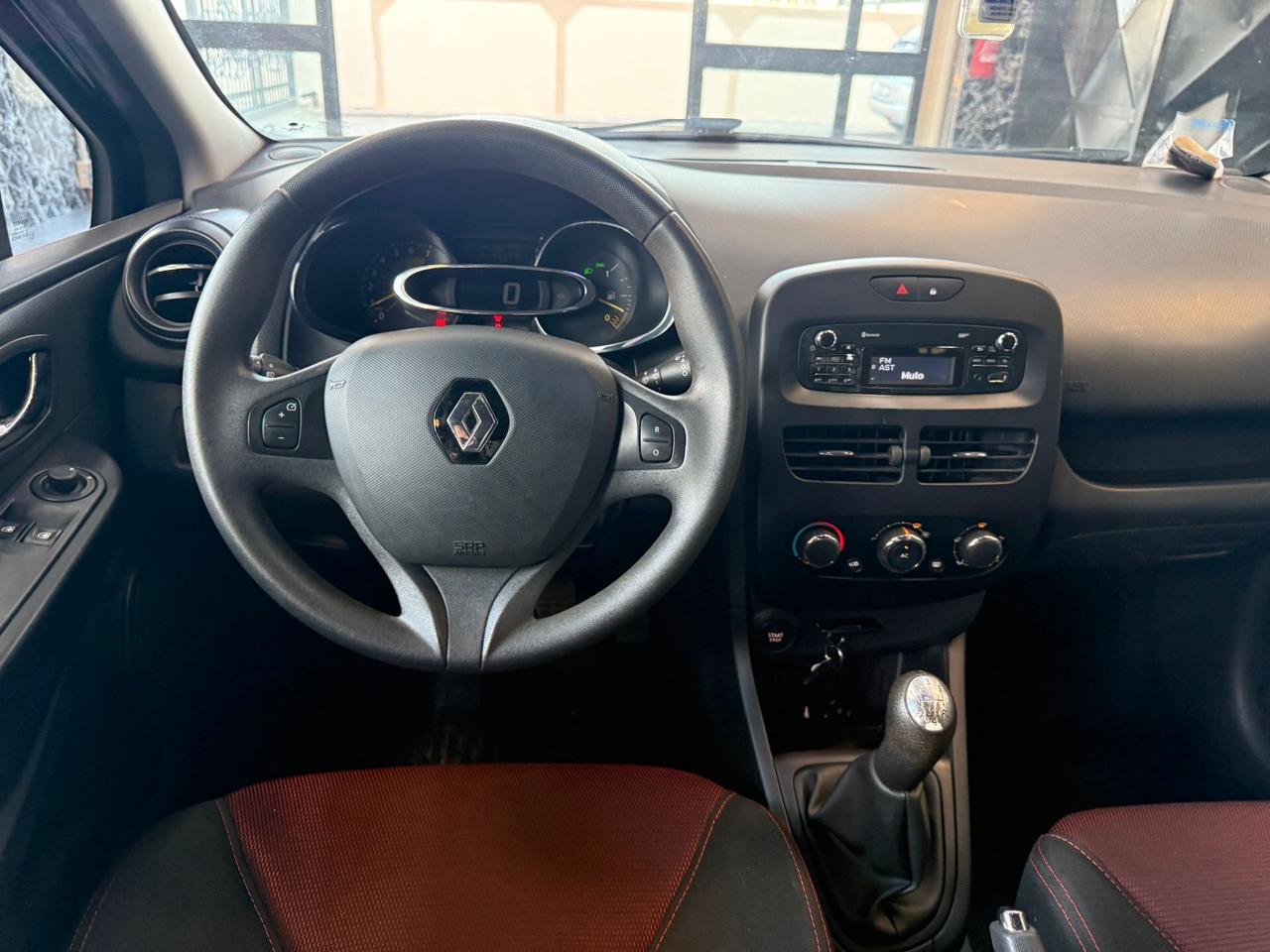Renault Clio 1.2 75CV 5 porte Wave