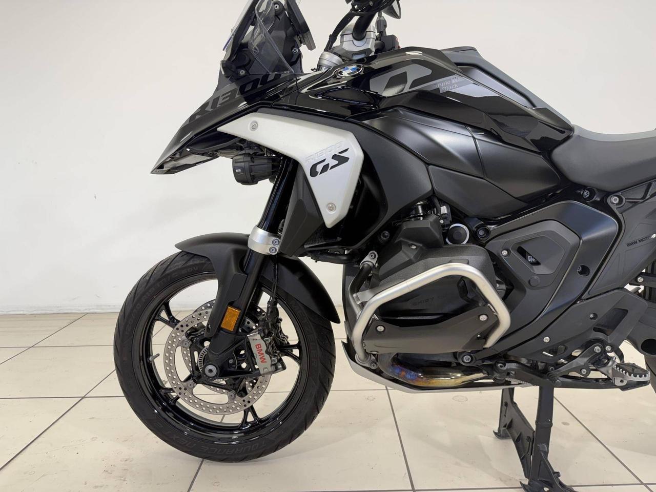 BMW R 1300 GS Triple Black