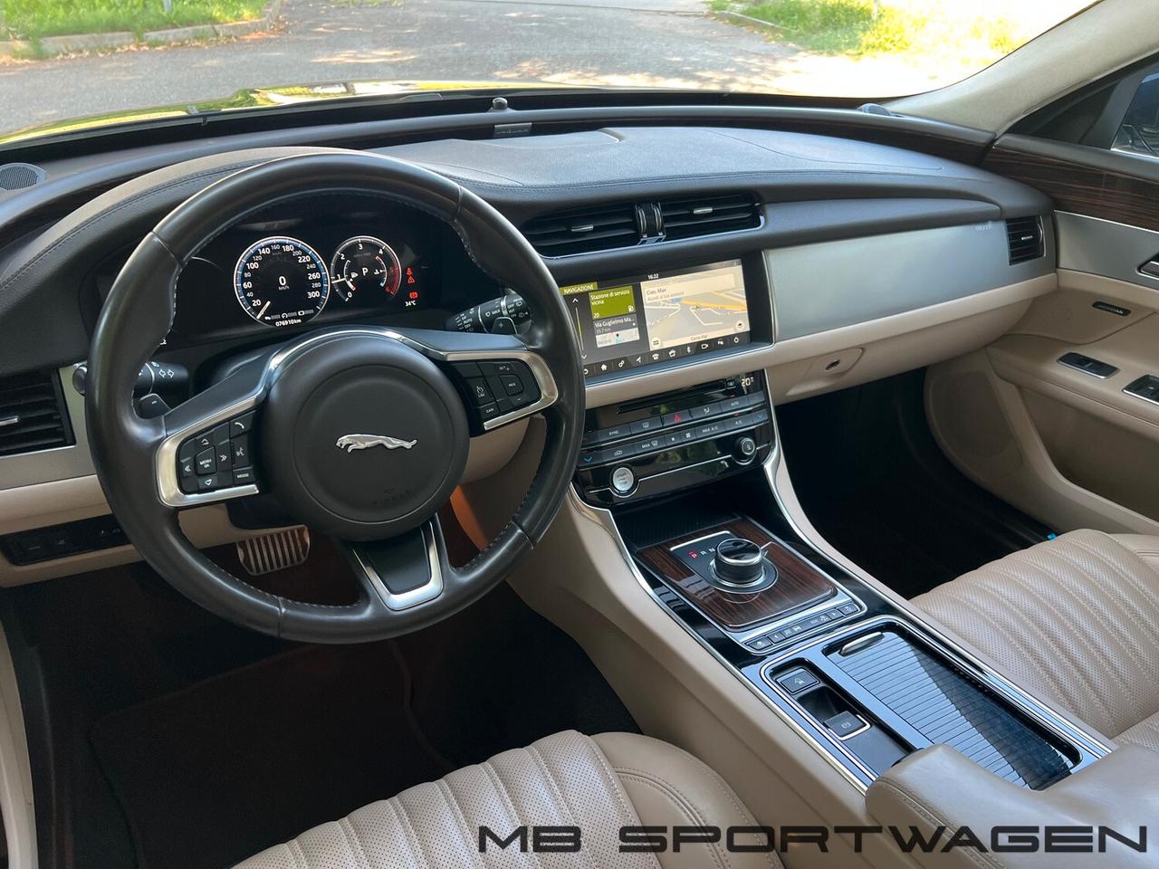 Jaguar XF Sportbrake 2.0 D 180 CV AWD aut. Prestige
