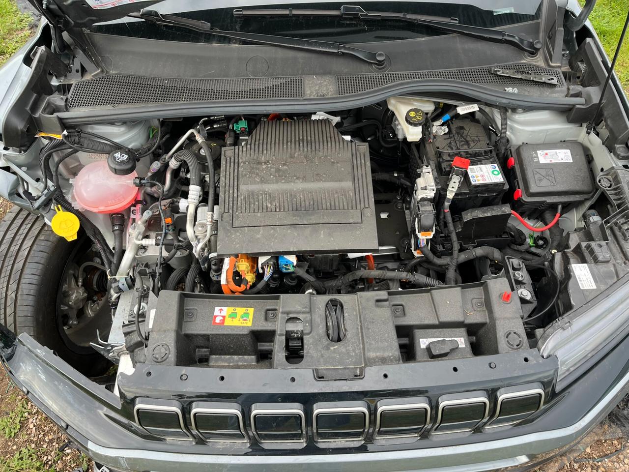 Jeep Avenger BEV Summit 115kW 156 cV Incidentato