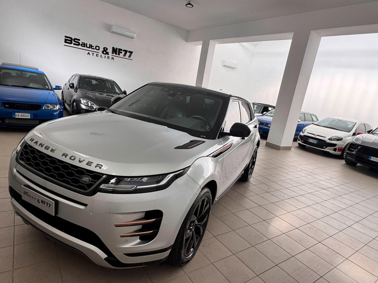Land Rover Range Evoque 2.0d i4 mhev R-Dynamic SE