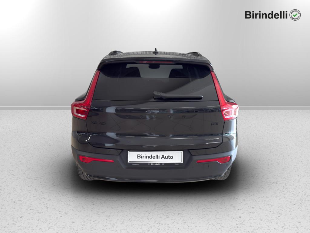 VOLVO XC40 (2017-->) - XC40 B3 automatico Ultra Black Edition