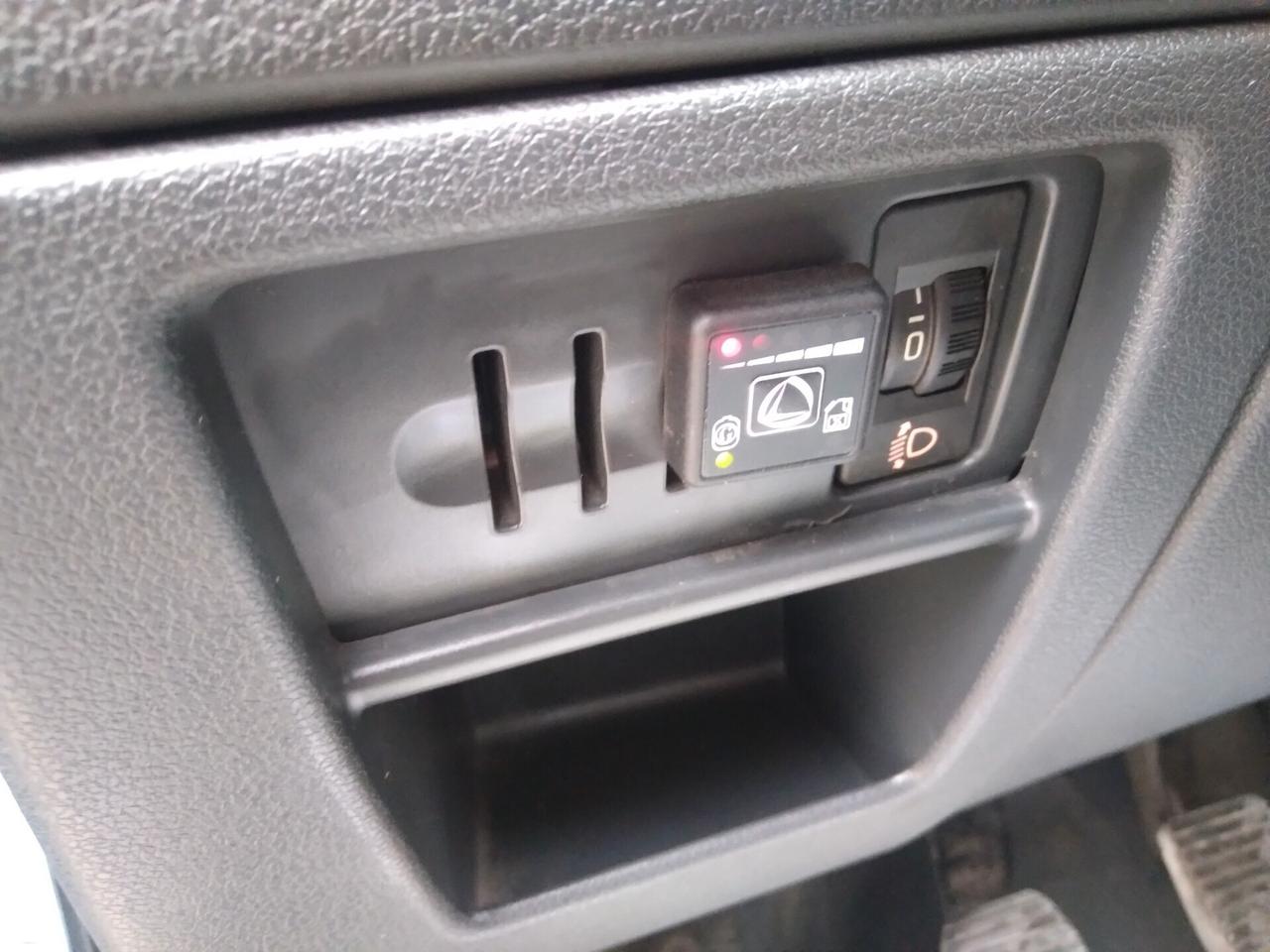 Peugeot 3008 1.6 VTi 120CV Premium benzina-gpl x neopatentati