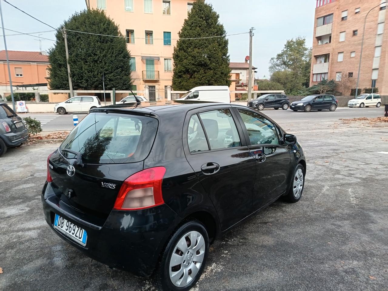 Toyota Yaris 1.2 benzina 2006