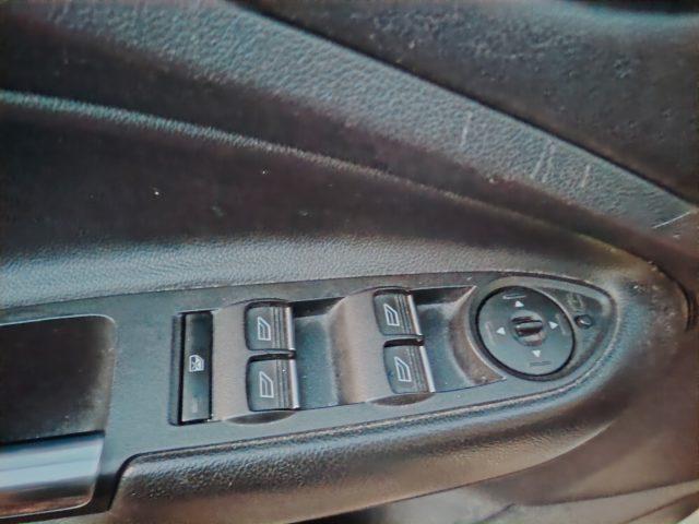 FORD Kuga 2.0 TDCI 150 CV 4WD S&S Titanium Business