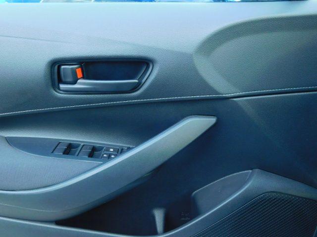 TOYOTA Corolla 1.8 Hybrid Business