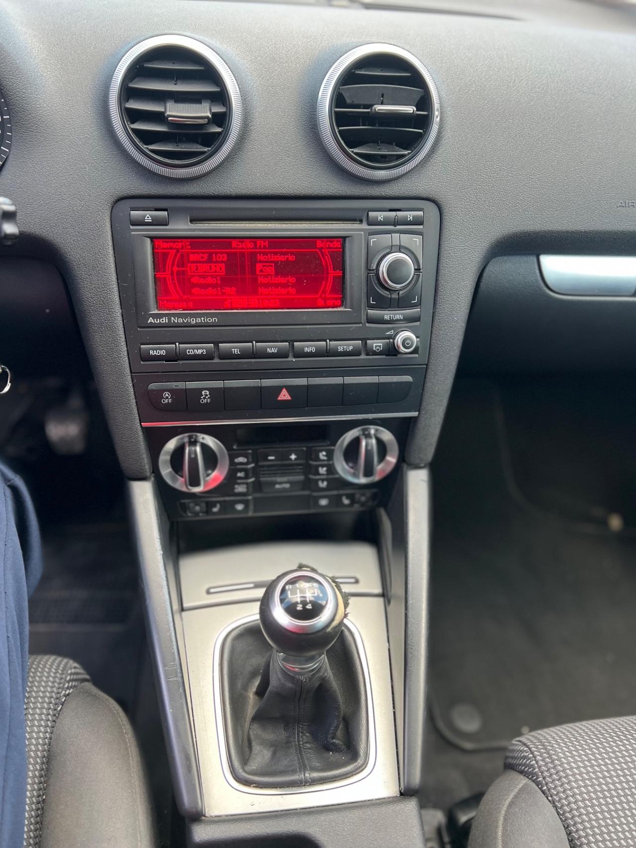 Audi A3 SPB 1.6 TDI 105 CV CR Ambition