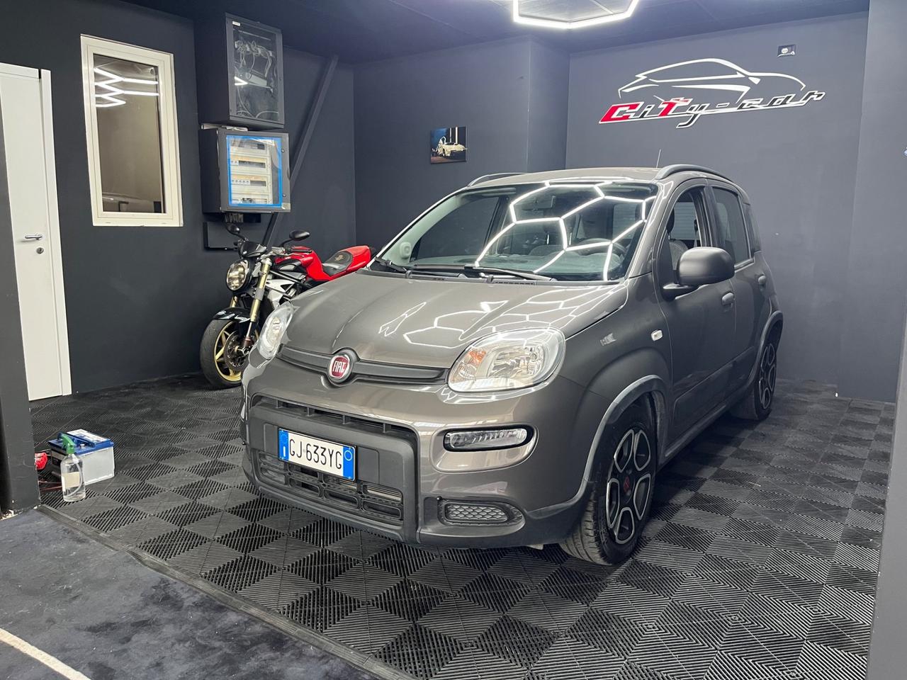 VENDO FIAT PANDA 1.0 FireFly Hybrid 70 CV – Anno 2022