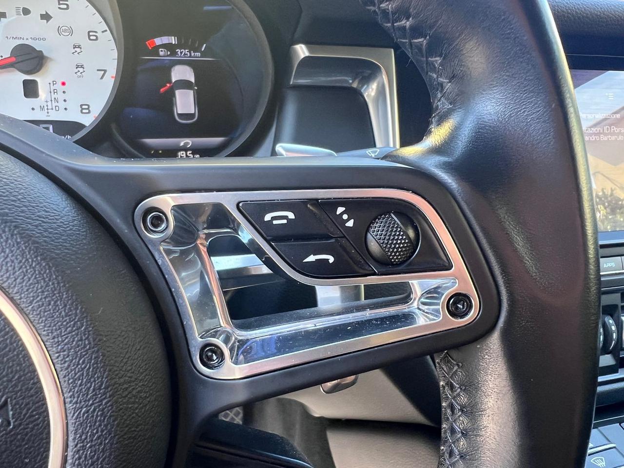 Porsche Macan 2.0 #10291