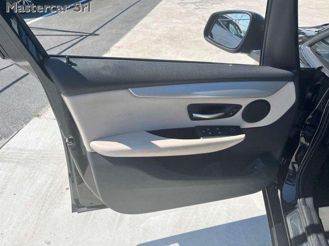 BMW 218 218d Active Tourer xdrive auto - GE327CC