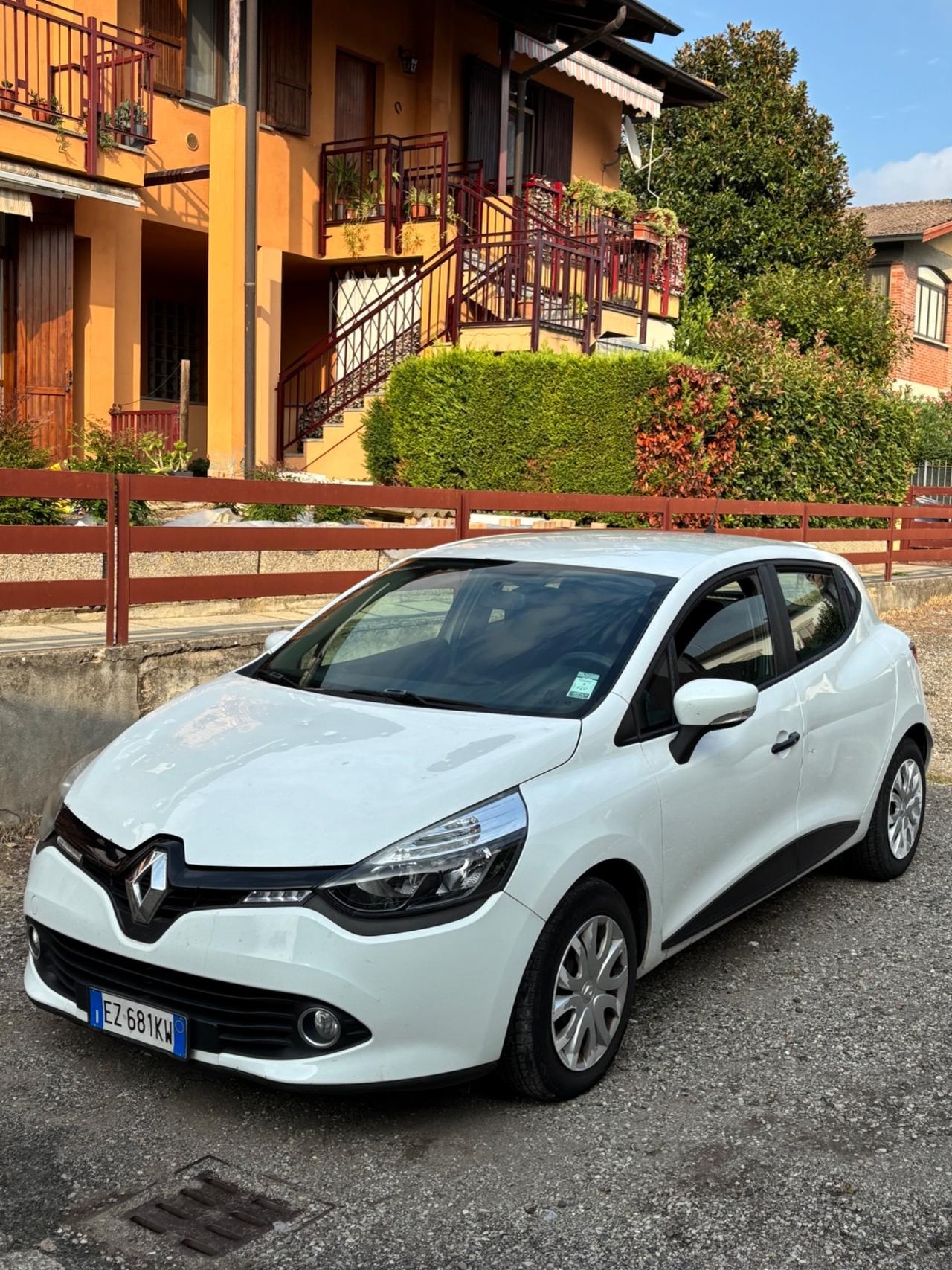 Renault Clio 1.5 dCi 8V 90CV Start&Stop 83gr 5 porte EcoBusiness
