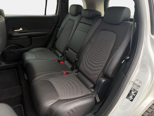 MERCEDES-BENZ GLB 180 d Automatic Business
