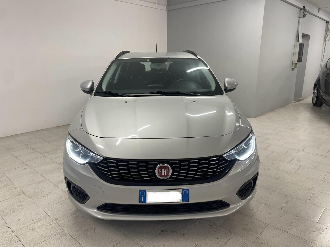 Fiat Tipo 1.6 Mjt S&S SW Lounge Perfetta !