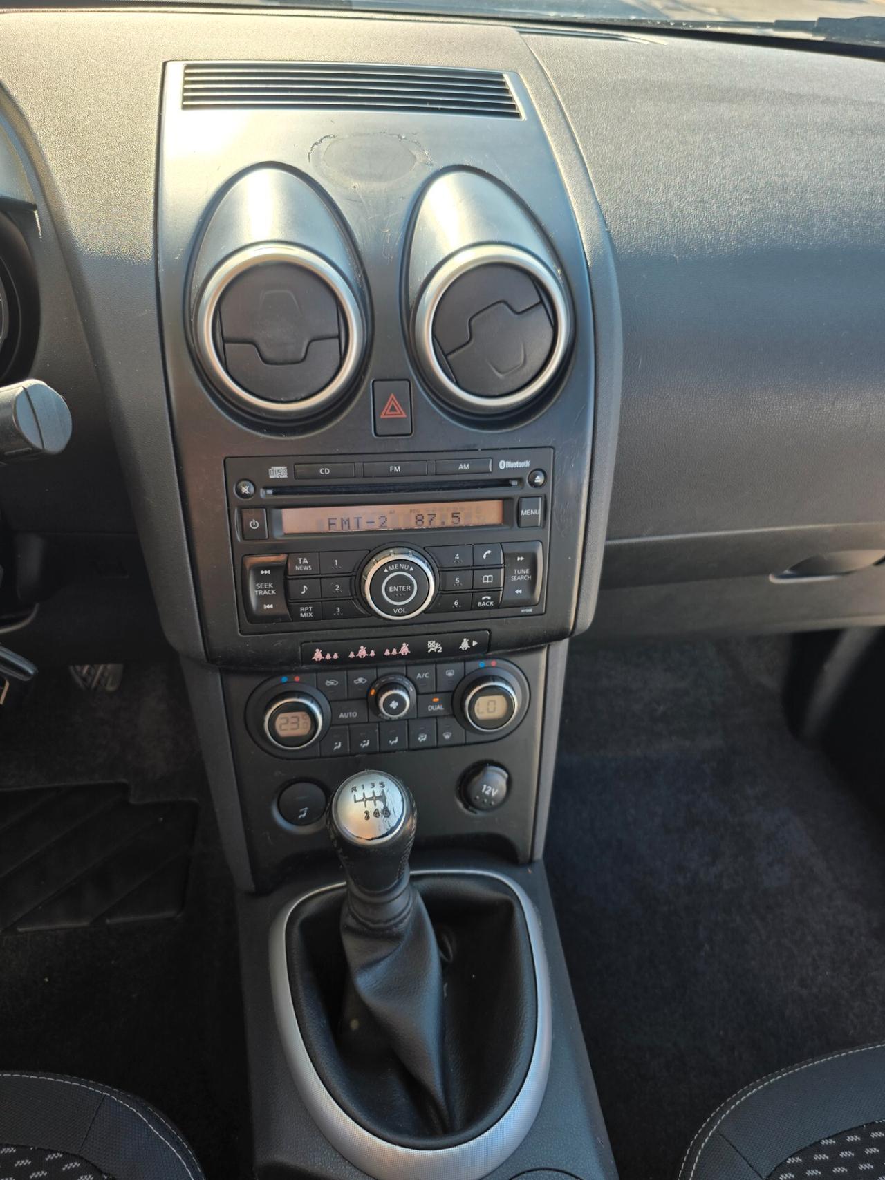 Nissan Qashqai 1.5 dCi Tekna con 188.000km Neopatentati ok