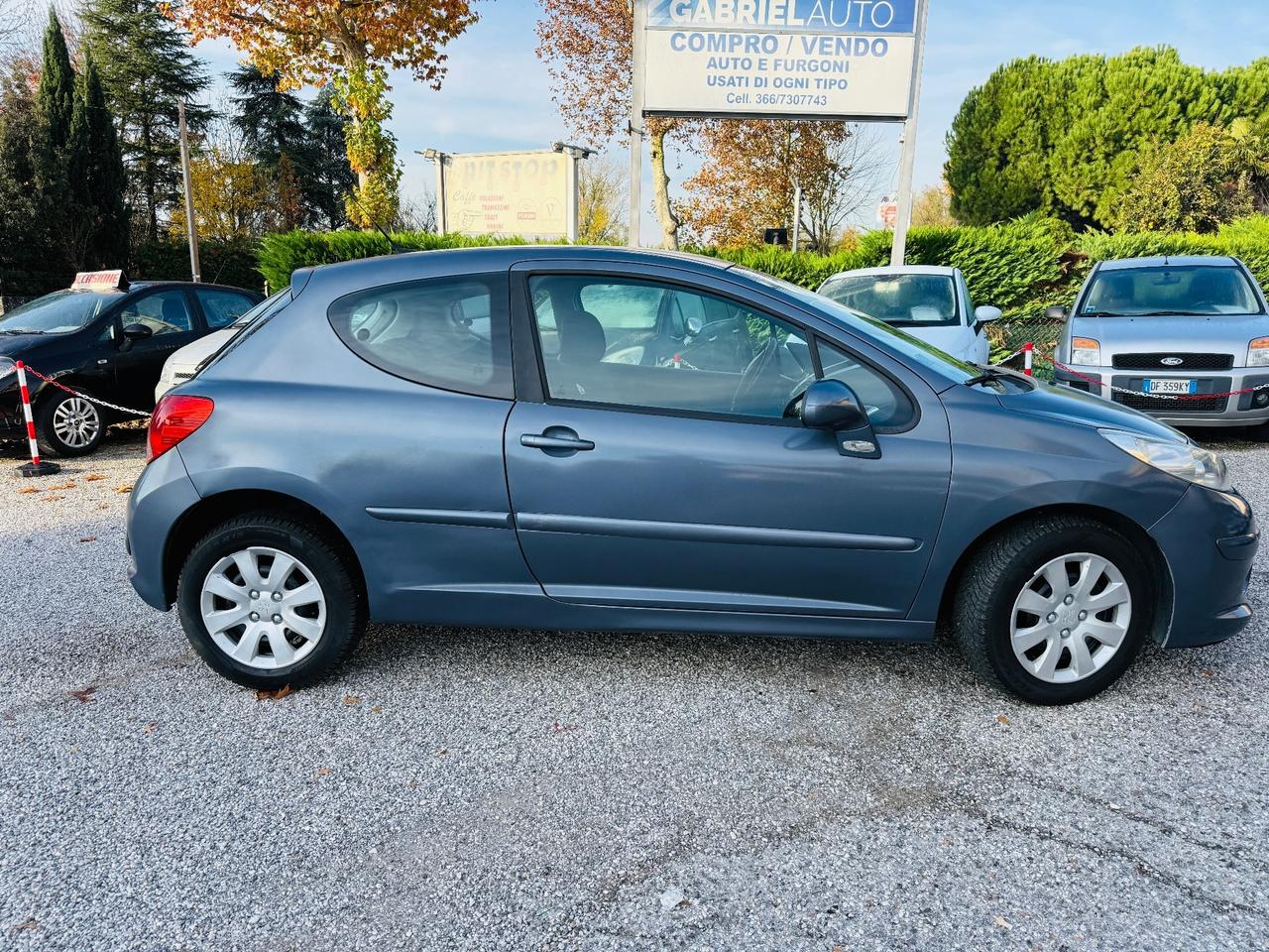 Peugeot 207 1.4 8V 110.000 km! Ok NEOPATENTATI