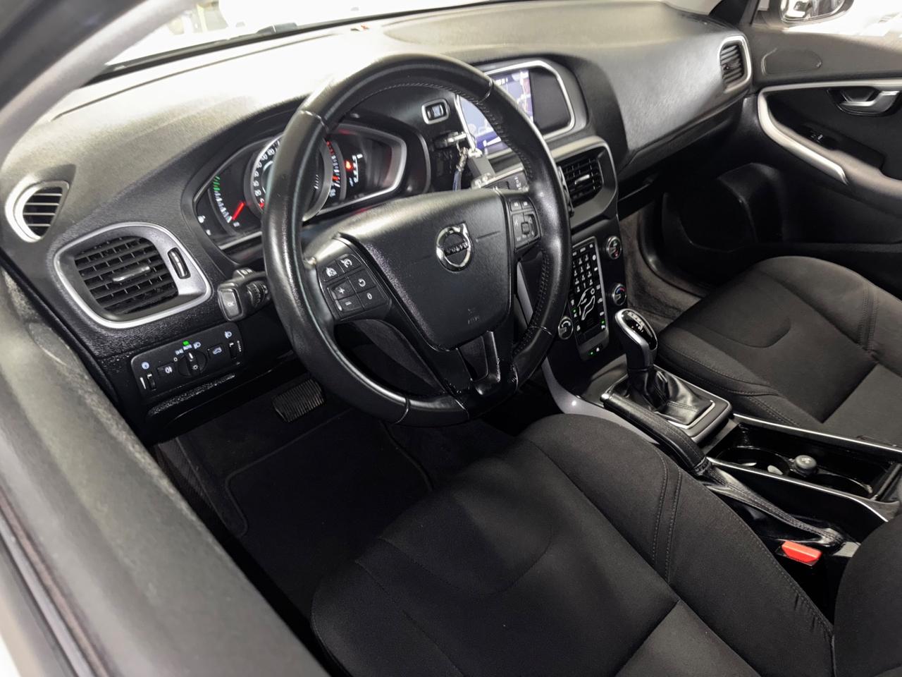 Volvo V40 D2 Geartronic Inscription