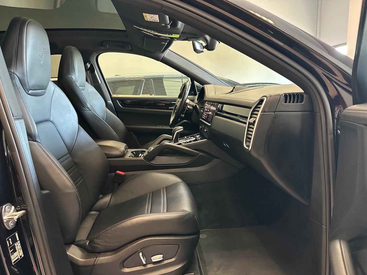 Porsche Cayenne Coupé 3.0 V6 E-Hybrid 462cv