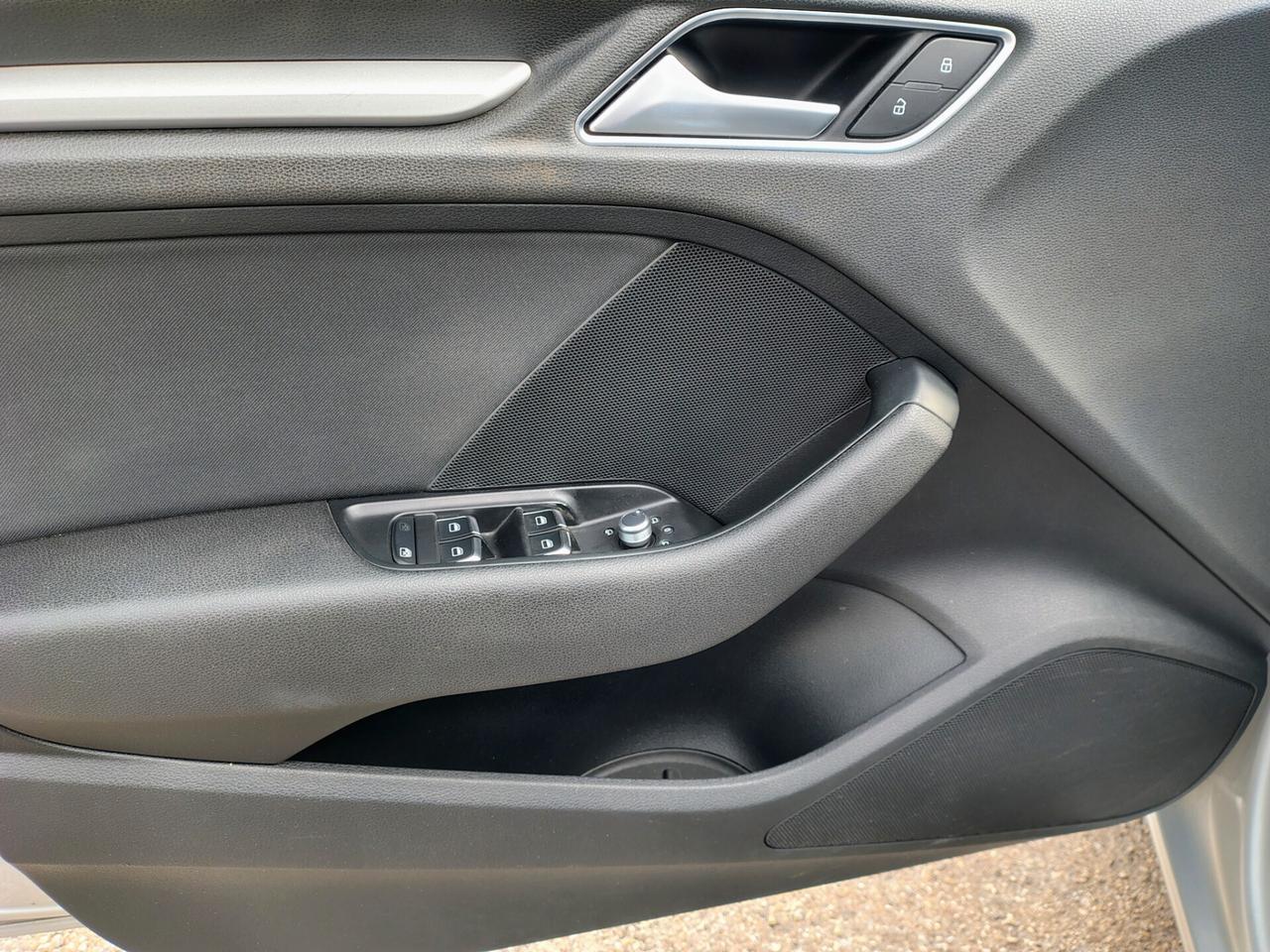 Audi A3 SPB 1.6 TDI clean diesel Ambition