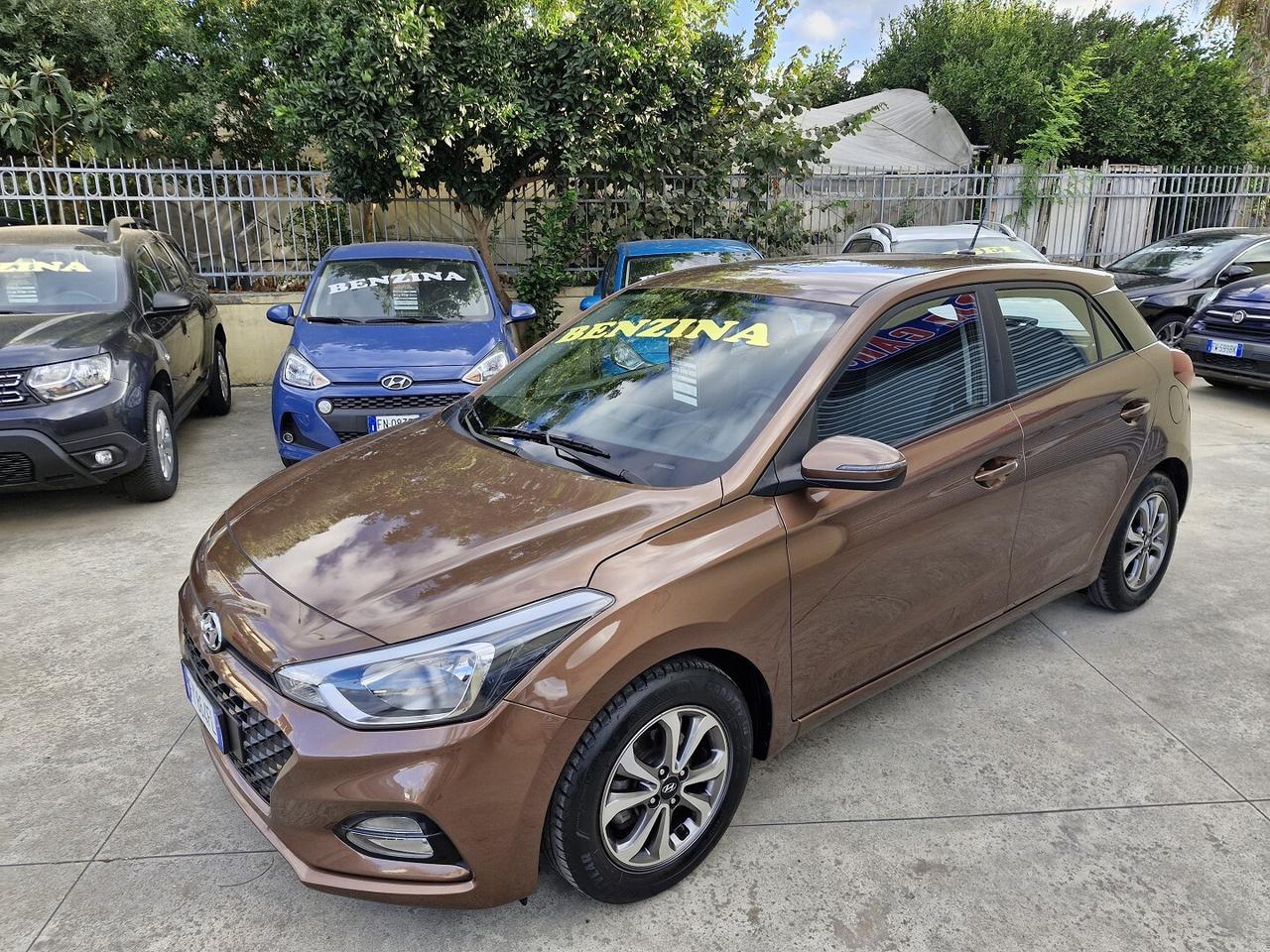 HYUNDAI I20 1.2 CONNECTILNE 75CV ANNO 10/2019