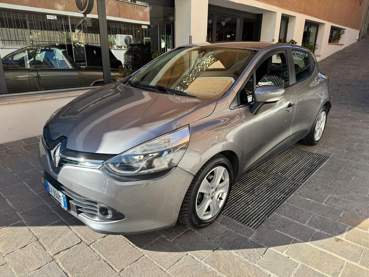 RENAULT Clio 1.5 dCi 75CV 5 porte Costume National