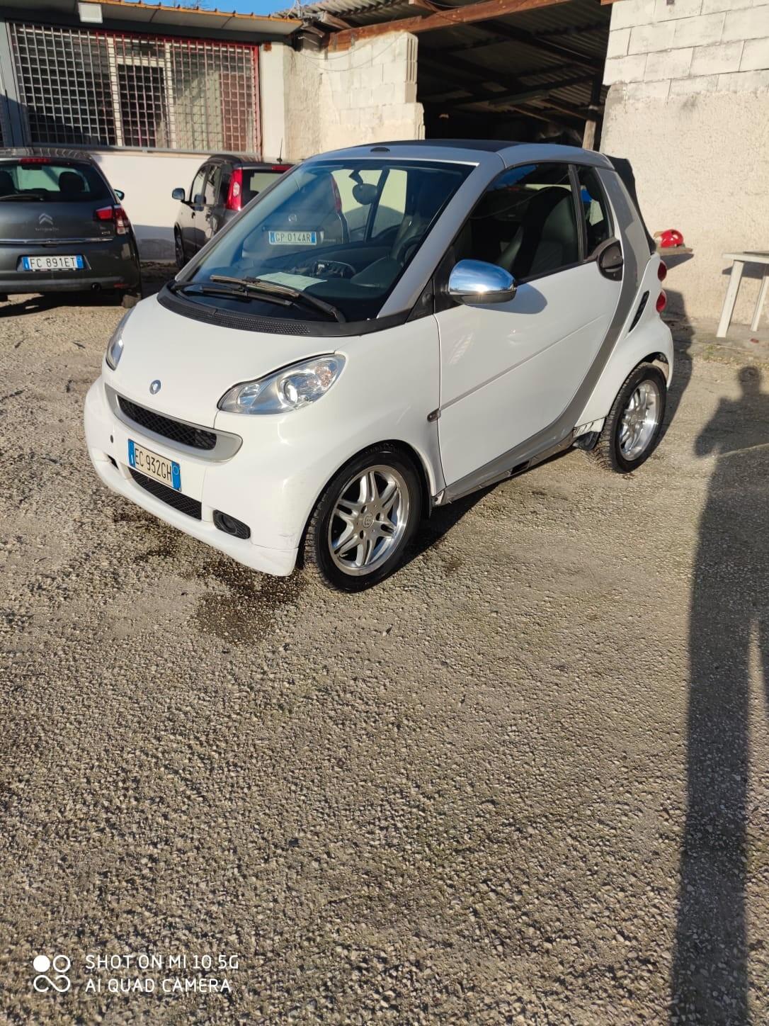 Smart ForTwo 1000 75 kW cabrio BRABUS