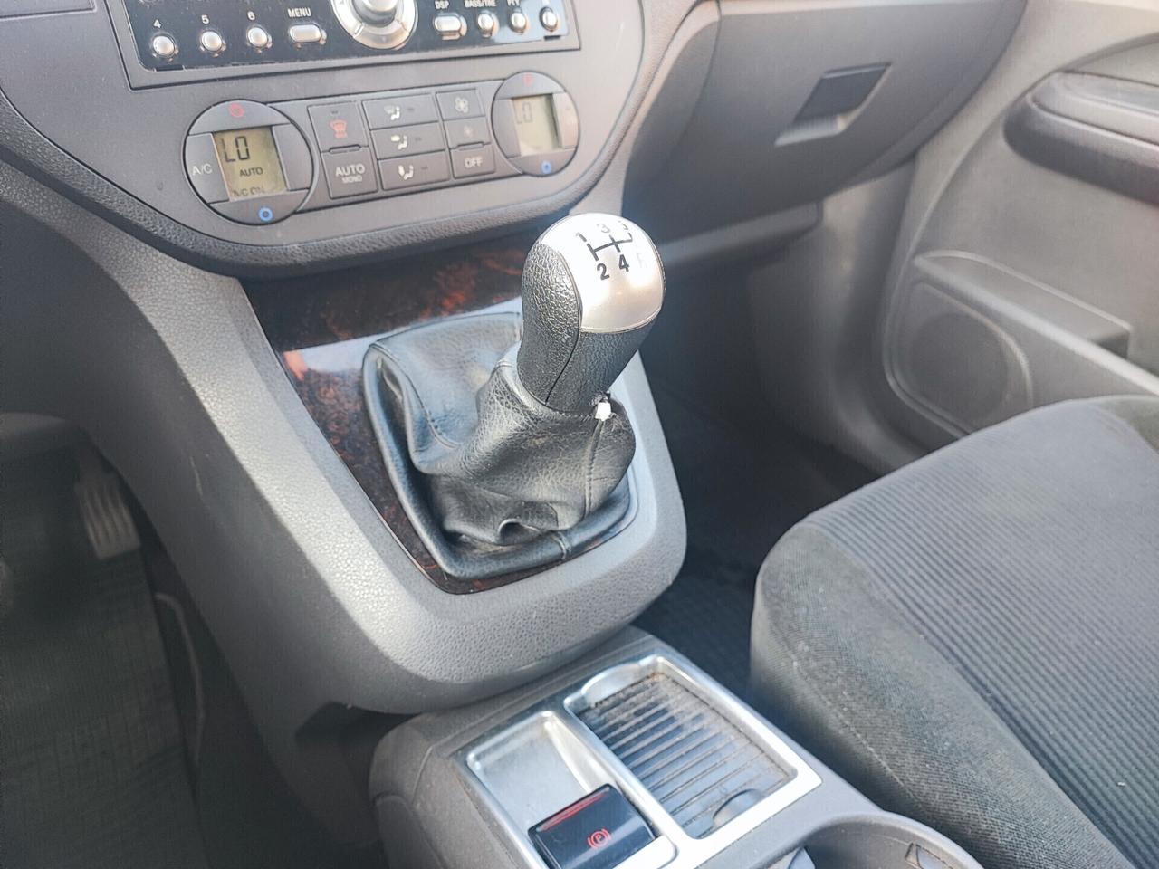 Ford C-Max 1.6 VCT (115CV) neopatentati