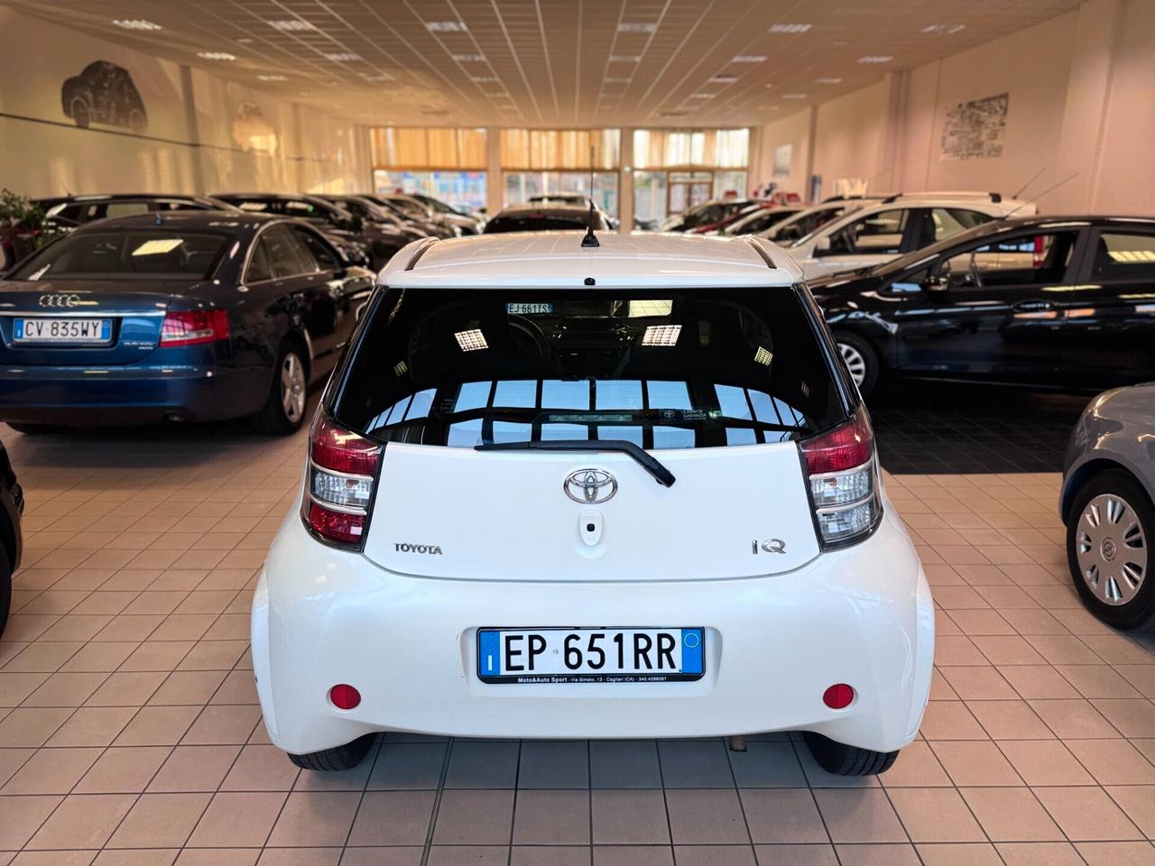 Toyota iQ 1.0 CVT Active