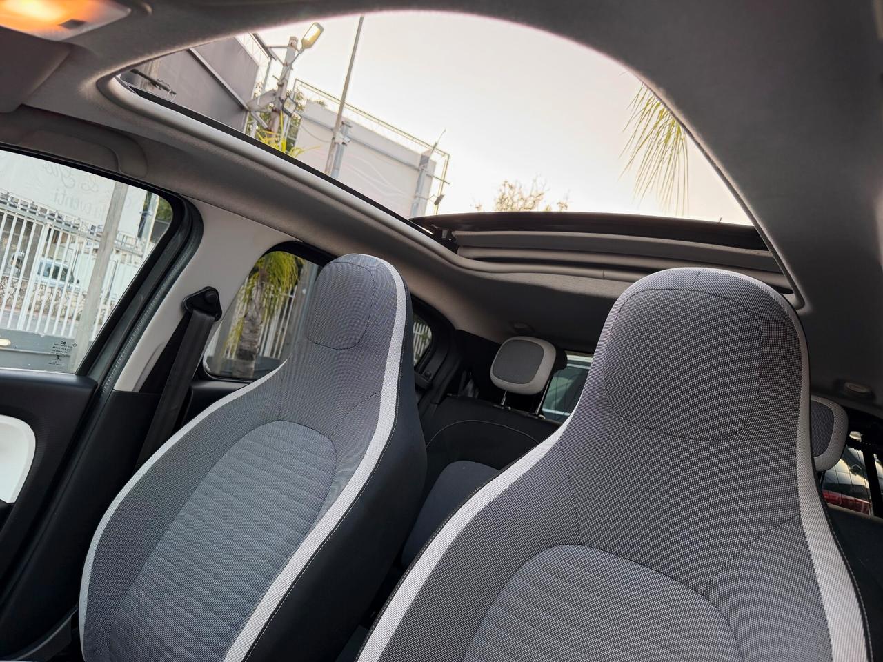 Renault Twingo 1.0 69CV SCe Limited Cabrio 2019