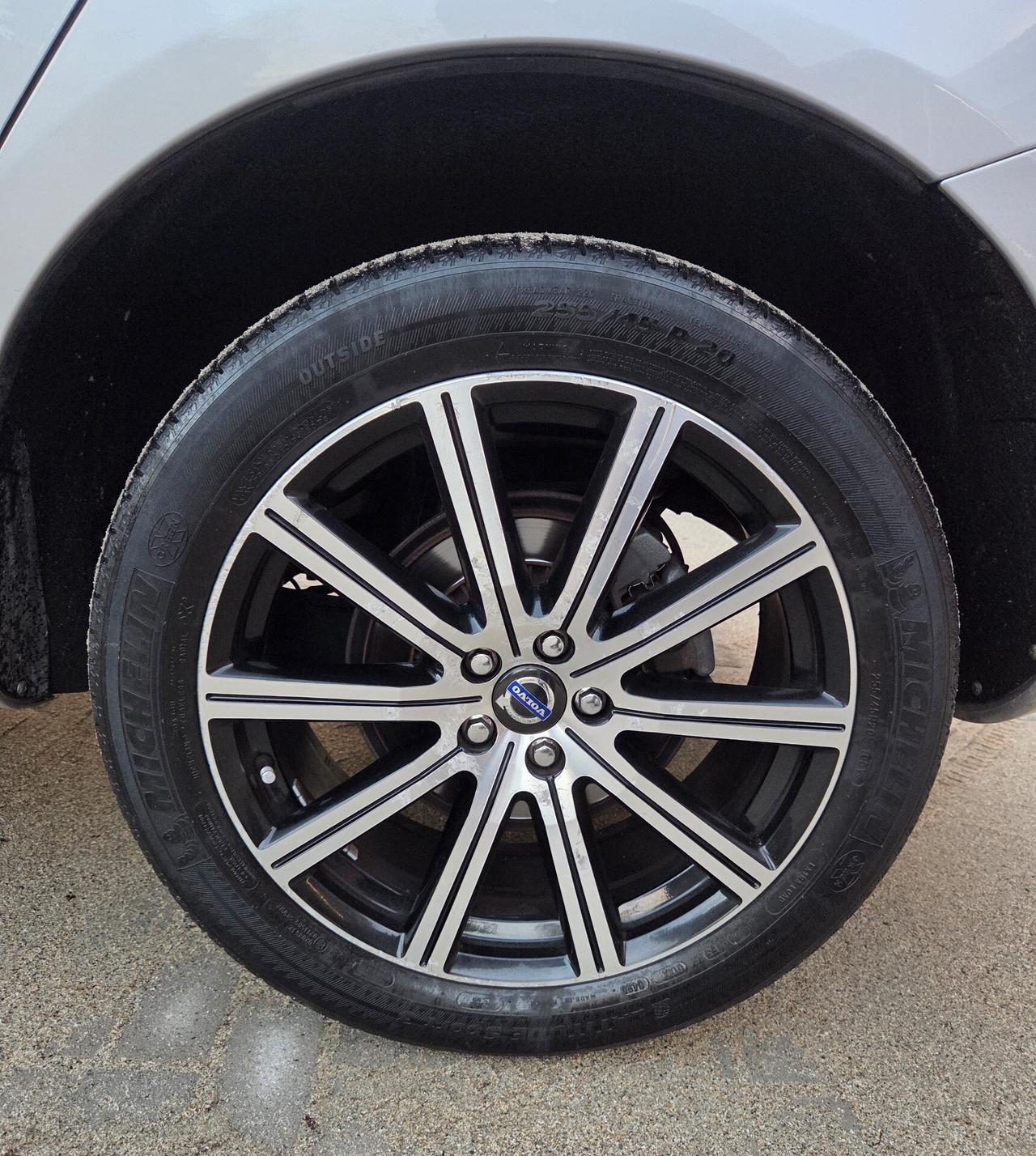 Volvo XC 60 XC60 D4 181cv Geartronic Momentum