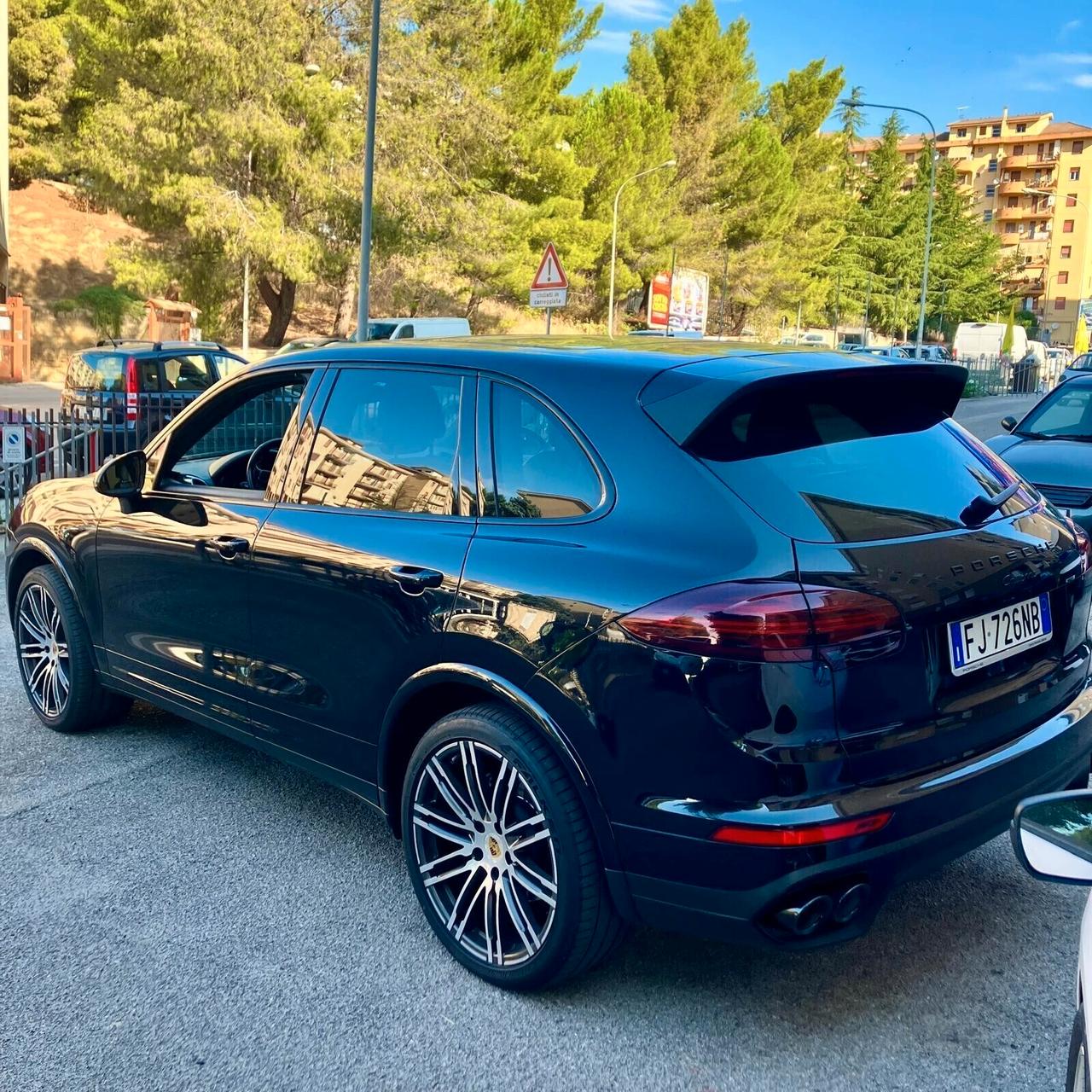 Porsche Cayenne 3.0 Diesel Platinum Edition