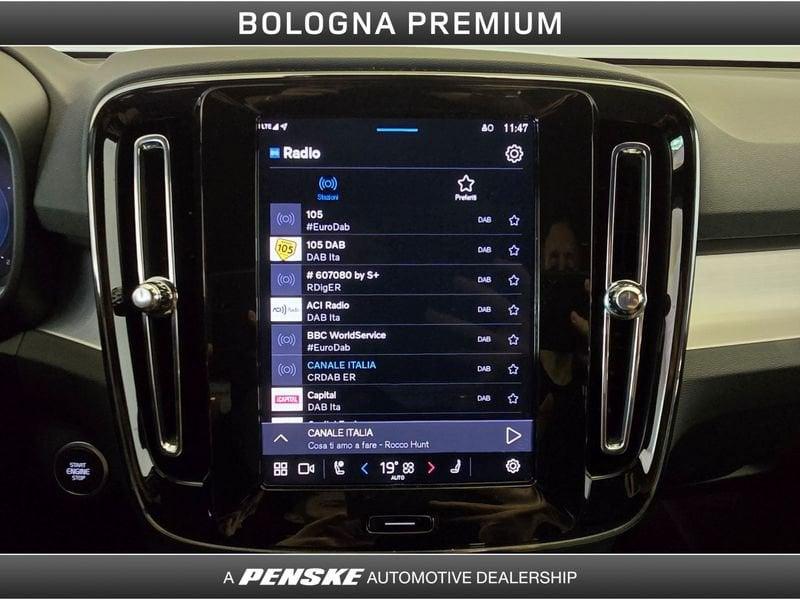 Volvo XC40 B3 automatico Plus Dark